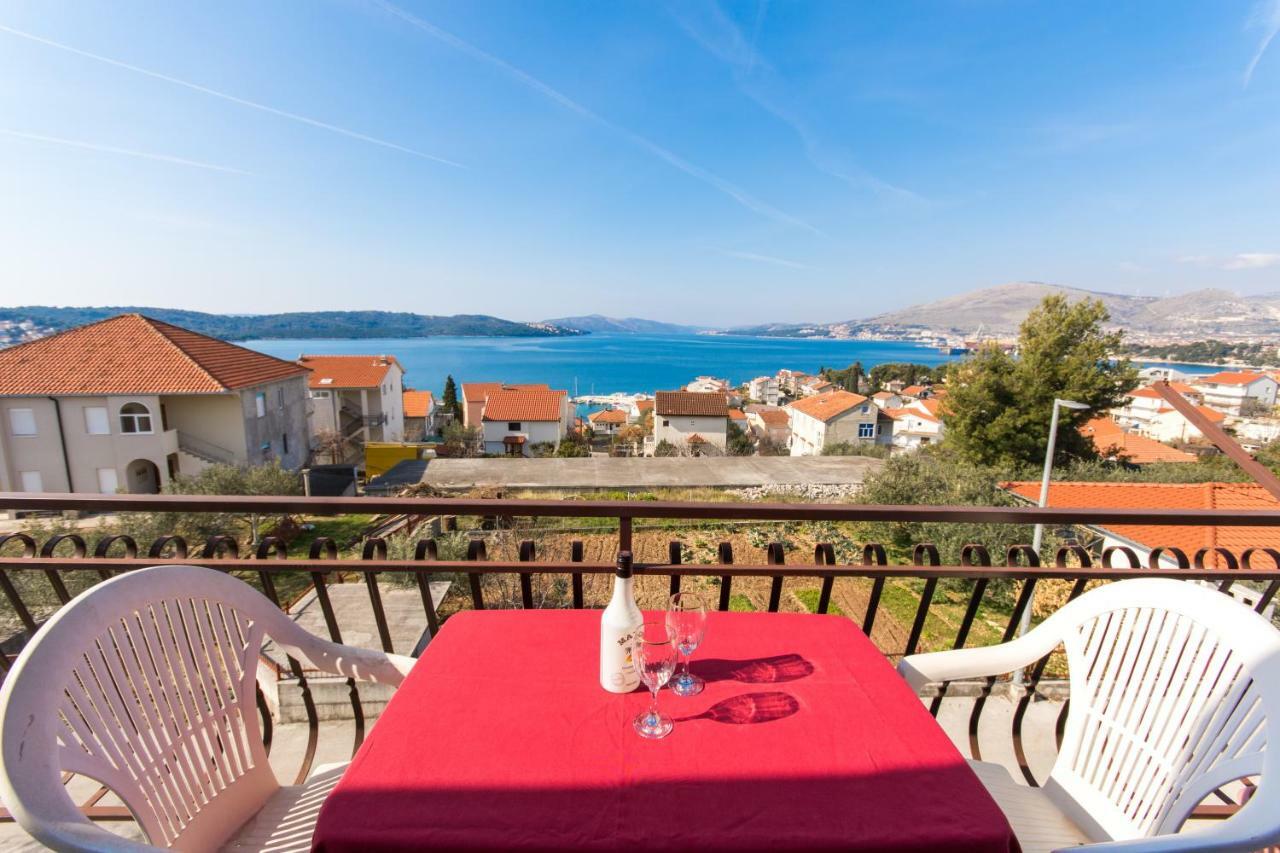 Apartmani Island Трогир Екстериор снимка