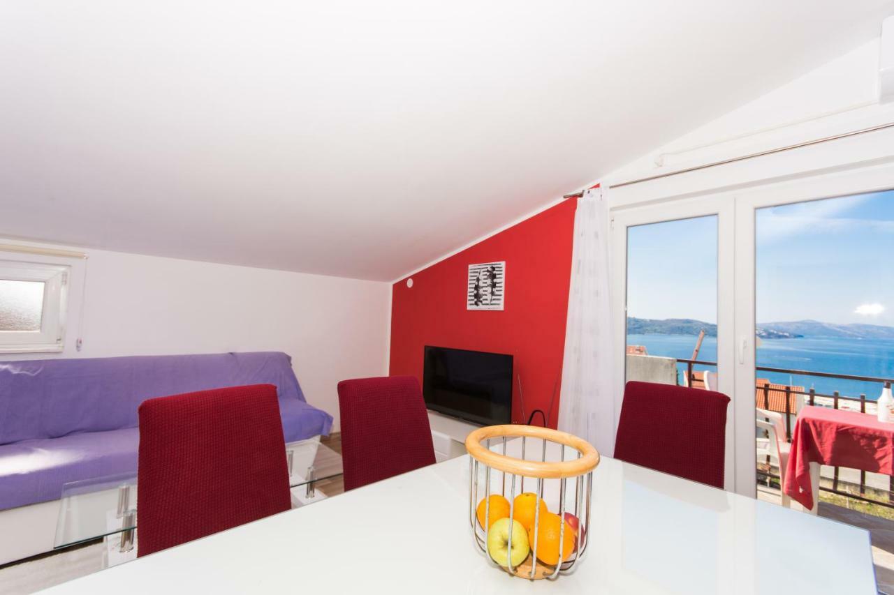 Apartmani Island Трогир Екстериор снимка