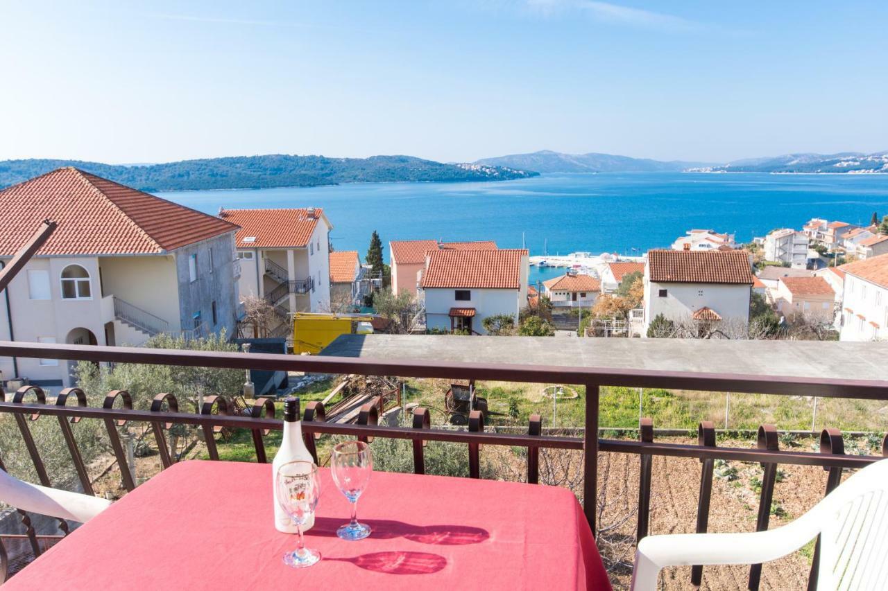 Apartmani Island Трогир Екстериор снимка