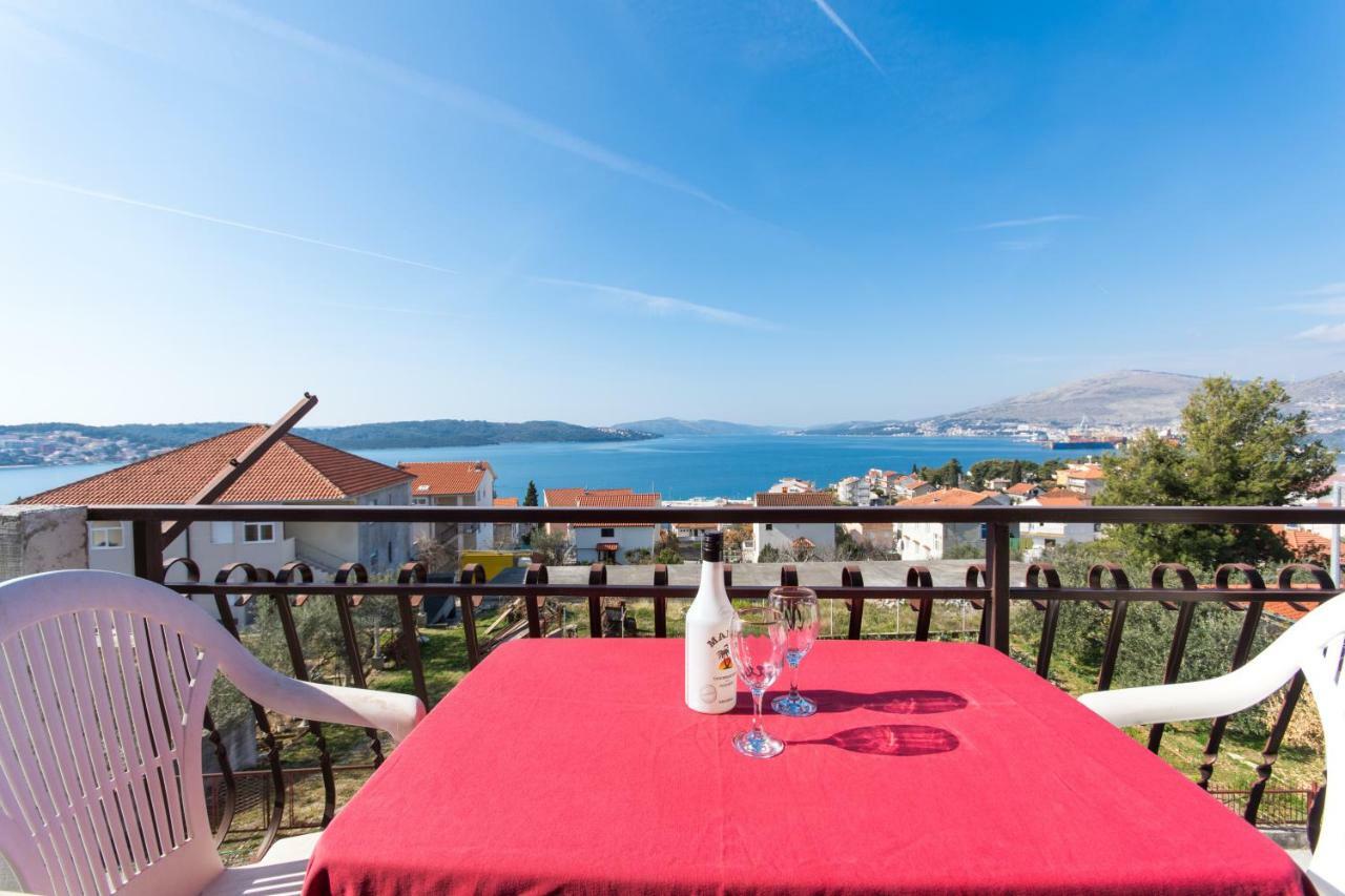 Apartmani Island Трогир Екстериор снимка