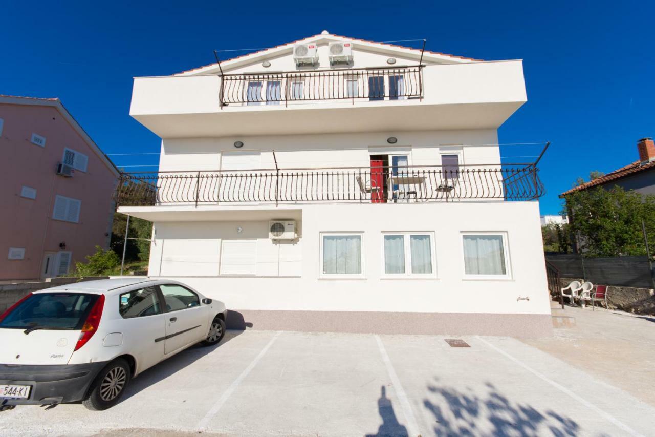 Apartmani Island Трогир Екстериор снимка
