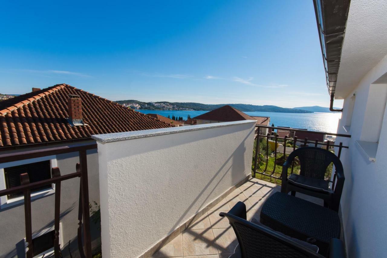 Apartmani Island Трогир Екстериор снимка