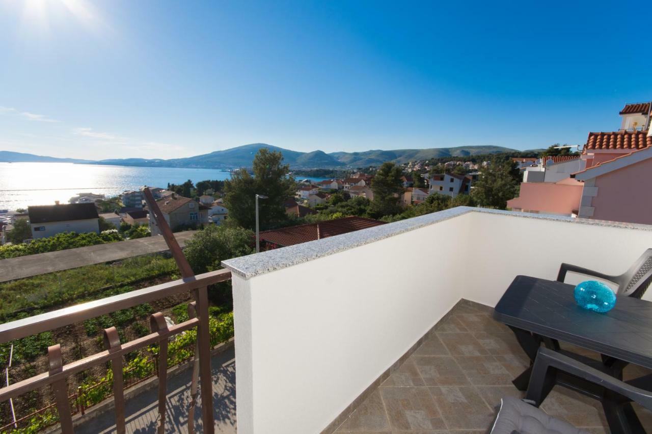 Apartmani Island Трогир Екстериор снимка
