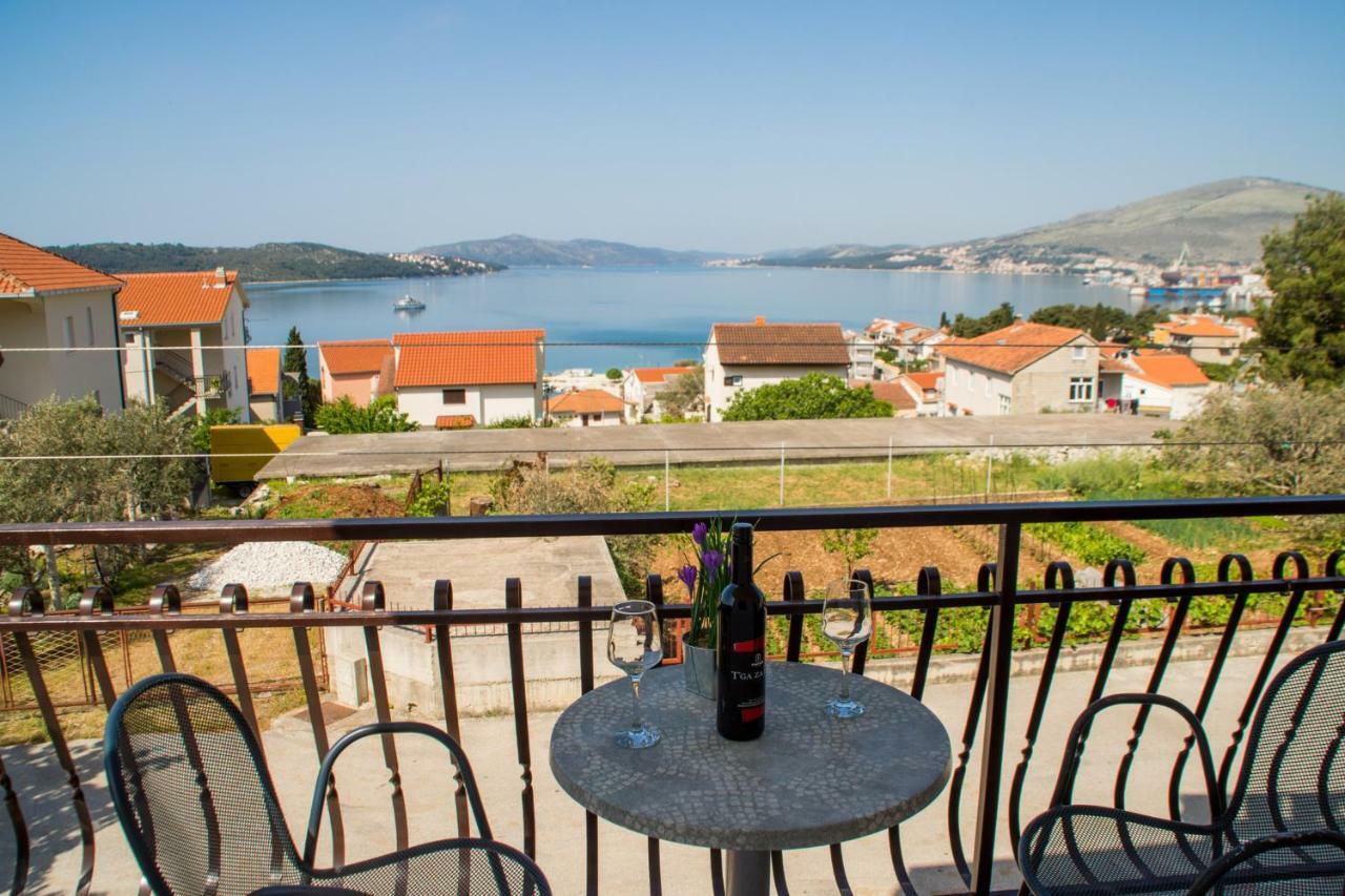 Apartmani Island Трогир Екстериор снимка
