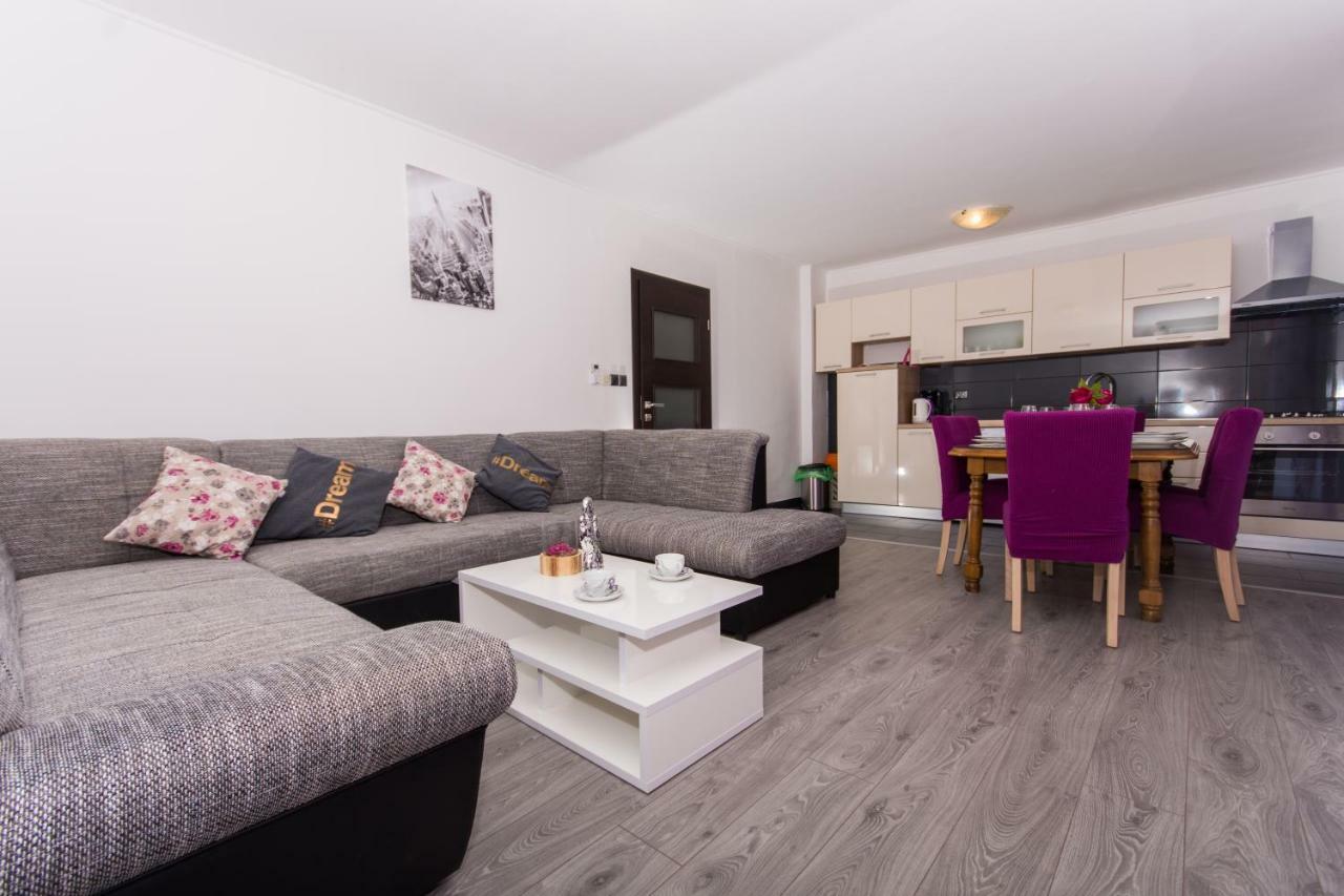 Apartmani Island Трогир Екстериор снимка