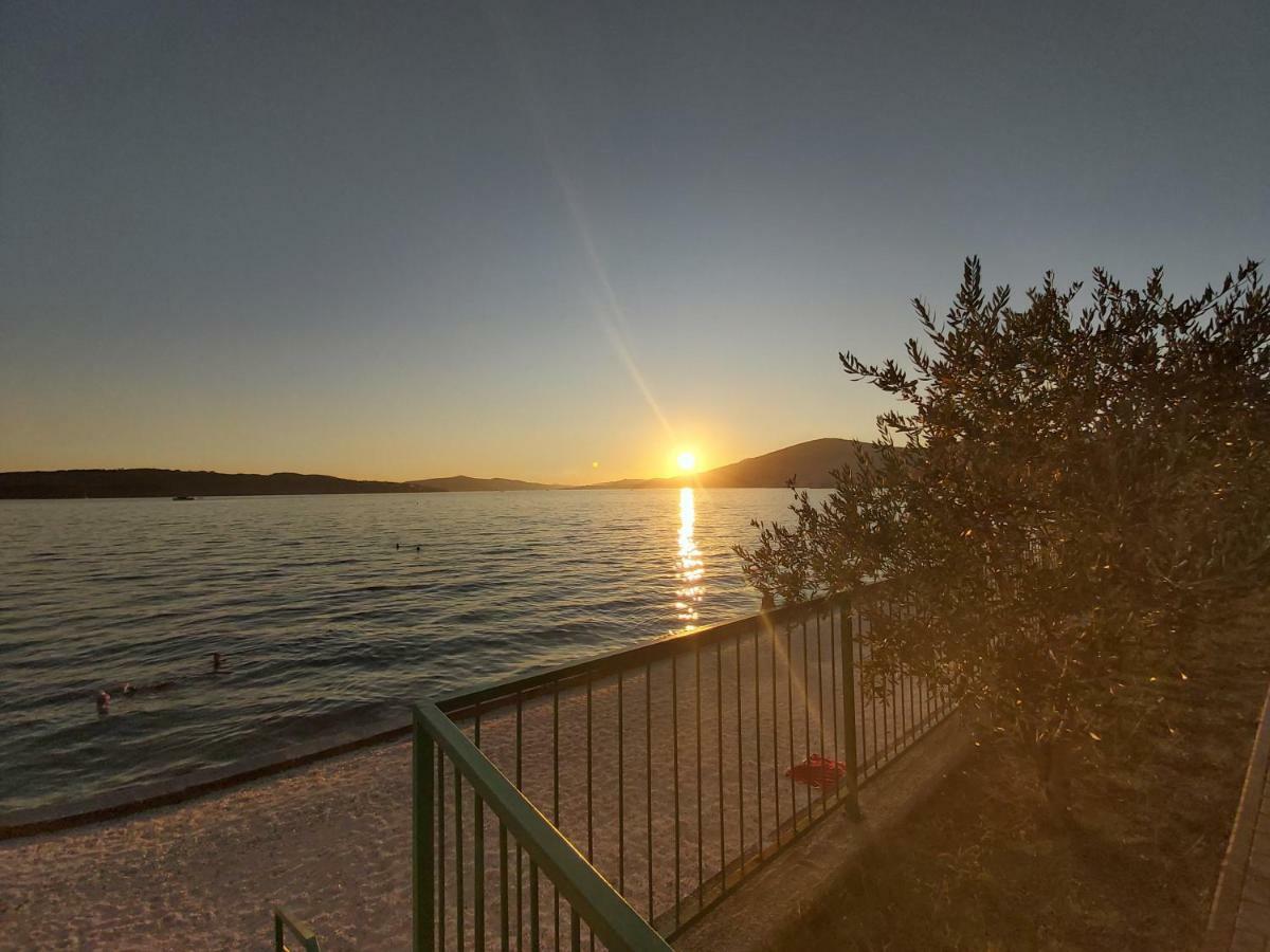 Apartmani Island Трогир Екстериор снимка